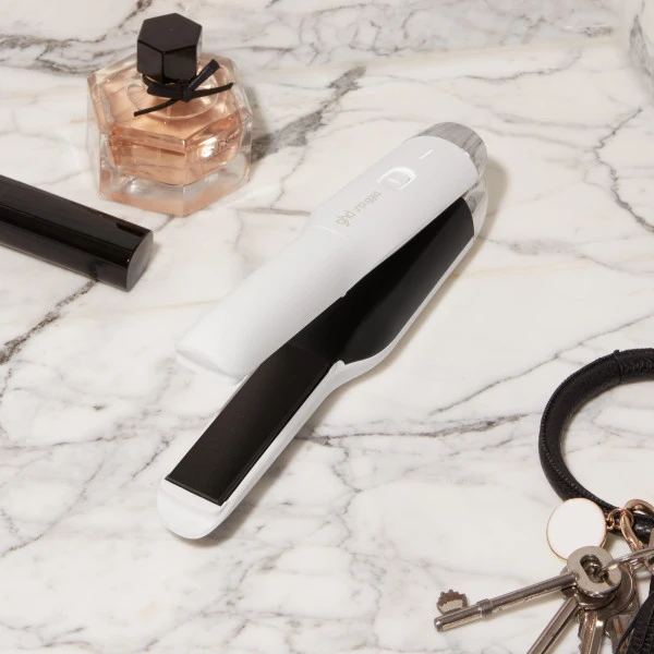Lisseur nomade & sans fil Styler ghd unplugged blanc Lisseur Nomade & Sans Fil Styler Ghd Unplugged Blanc -Produits Capillaires lisseur nomade sans fil styler ghd unplugged blanc 7